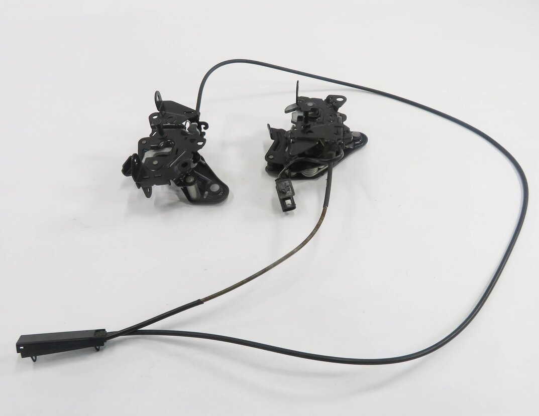 Thumbnail 4: 2011 BMW 750i (F01) FRONT LEFT & RIGHT LOWER HOOD LOCK LATCH SET-2 w/ CABLE