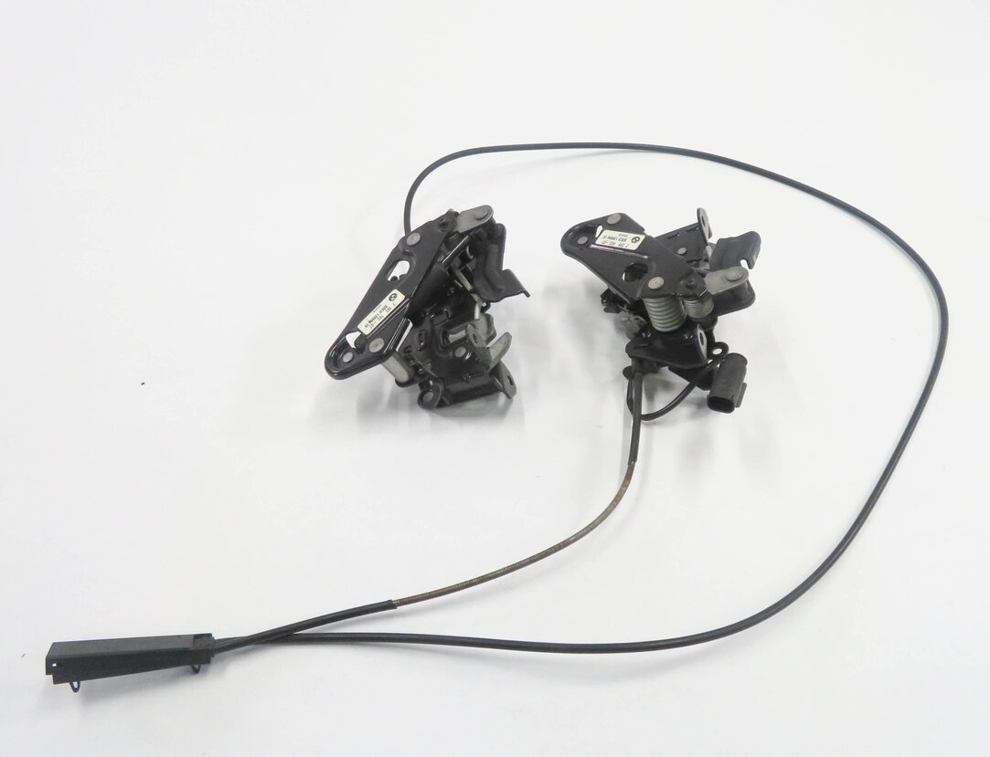 Thumbnail 5: 2011 BMW 750i (F01) FRONT LEFT & RIGHT LOWER HOOD LOCK LATCH SET-2 w/ CABLE