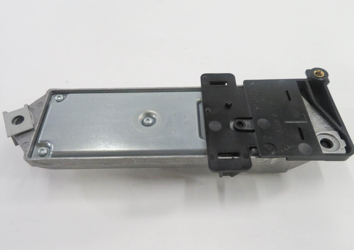 Thumbnail 3: 2009-2012 BMW 740i 750i 760i B7 (F01 F02) LEFT FRONT DRIVER SEATBELT MODULE