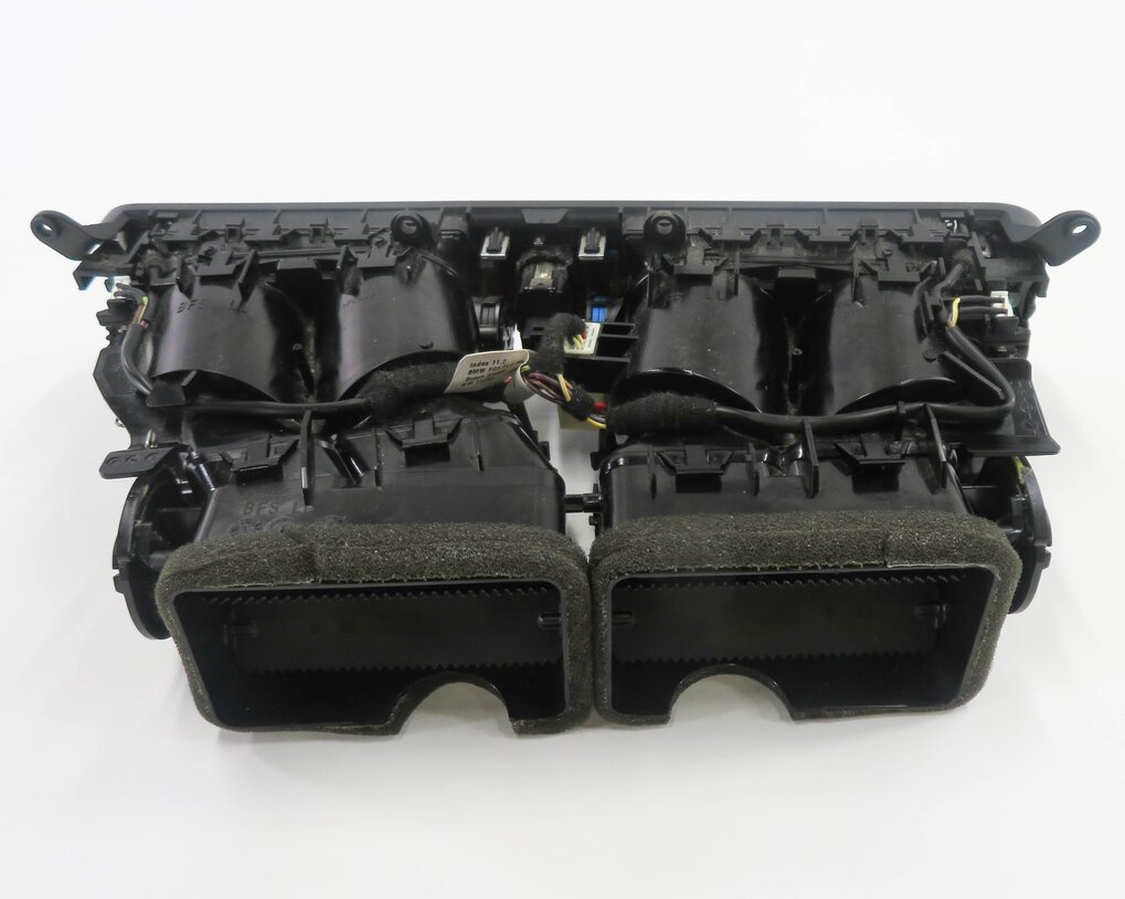 Thumbnail 4: 2011 BMW 750i (F01) CENTER DASH HEATER A/C AIR VENT w/ HAZARD & LOCK SWITCH