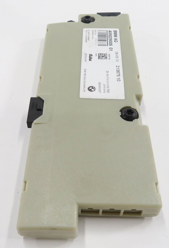Thumbnail 3: 2011 BMW 750i (F01) RADIO STEREO DIVERSITY ANTENNA AMPLIFIER MODULE