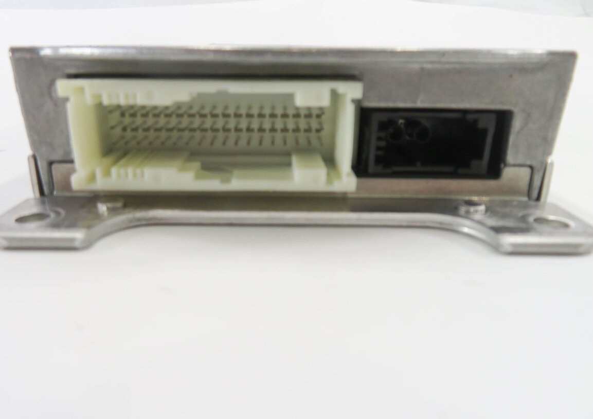 Thumbnail 8: 2011 BMW 750i (F01) BLUETOOTH TELEMATICS COMMUNICATION CONTROL MODULE