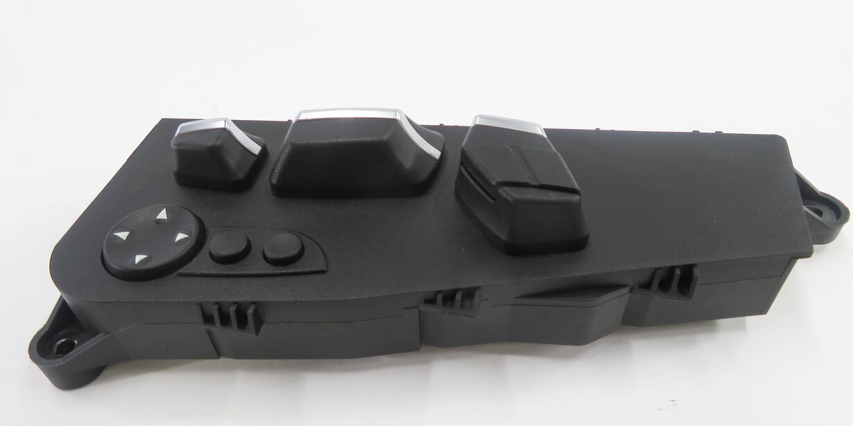 Thumbnail 3: 2011 BMW 750i (F01) RIGHT FRONT PASSENGER SEAT ADJUSTMENT SWITCH BUTTON