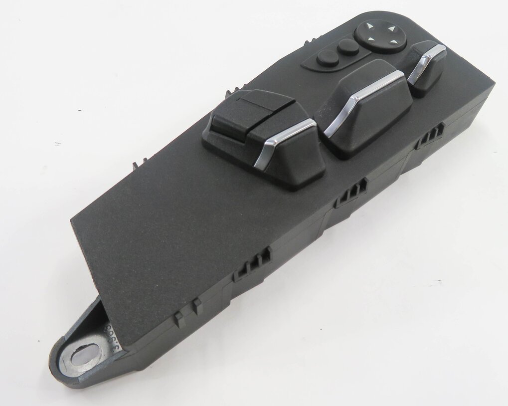 Thumbnail 6: 2011 BMW 750i (F01) RIGHT FRONT PASSENGER SEAT ADJUSTMENT SWITCH BUTTON