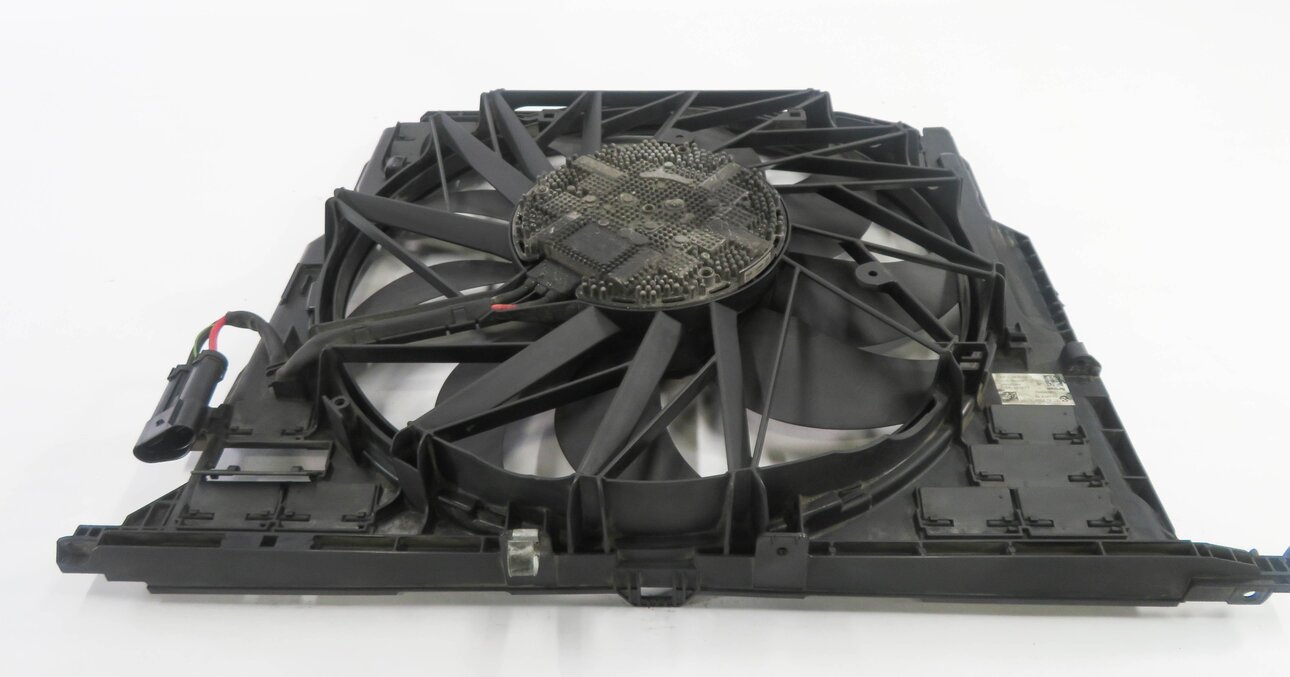 Thumbnail 4: 2010-2018 BMW 550i 550iGT 650i 750i B7 (F01 F06 F10) 850w RADIATOR COOLING FAN