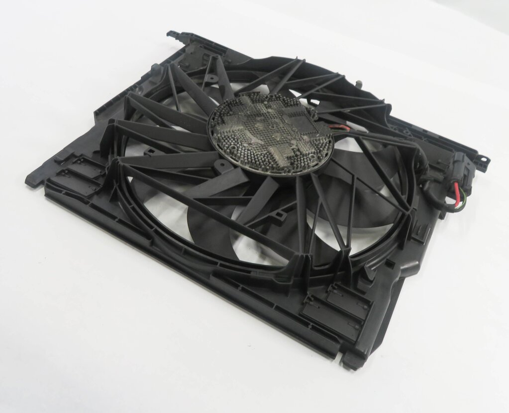 Thumbnail 6: 2010-2018 BMW 550i 550iGT 650i 750i B7 (F01 F06 F10) 850w RADIATOR COOLING FAN