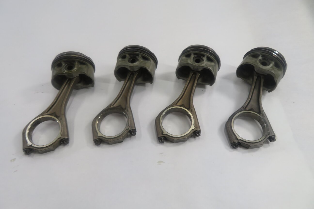 Thumbnail 6: 2009-2014 BMW 550i 750i X5 X6 (F01 F10 E70 E71) 4.4L N63 TWIN TURBO PISTON SET-4