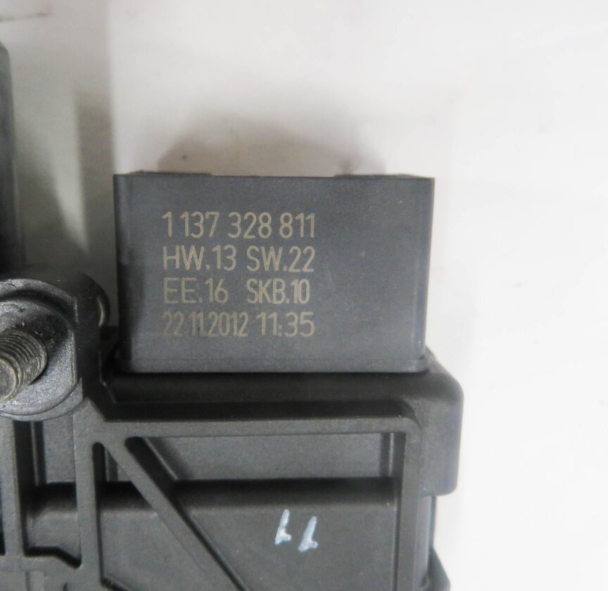 Thumbnail 3: 2007-2014 AUDI Q7 (4L) POWER SUNROOF / WINDOW SHADE ADJUSTMENT ADJUST MOTOR