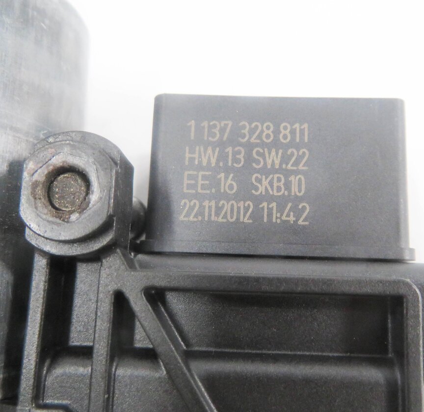Thumbnail 3: 2007-2014 AUDI Q7 (4L) POWER SUNROOF / WINDOW SHADE ADJUSTMENT ADJUST MOTOR