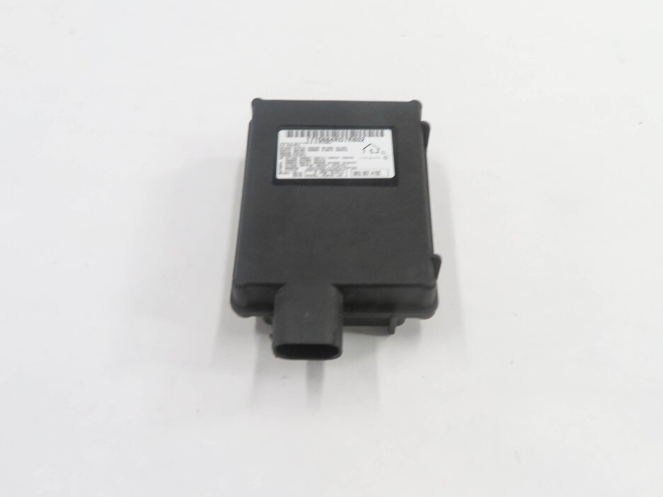 Thumbnail 6: 2013 AUDI Q7 (4L) HOMELINK GARAGE DOOR OPENER CONTROL MODULE