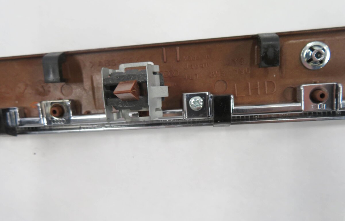 Thumbnail 3: 2013 AUDI Q7 (4L) DASH / DOOR TRIM PANEL SET (WOOD GRAIN)