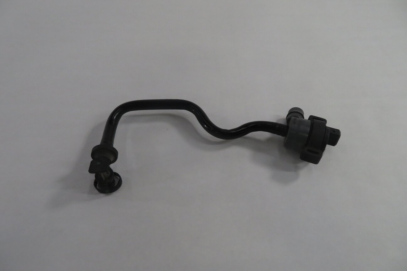 Thumbnail 5: 2014 BMW 750i (F01) 4.4L N63 - LEFT ENGINE FUEL TANK BREATHER VENT PURGE VALVE