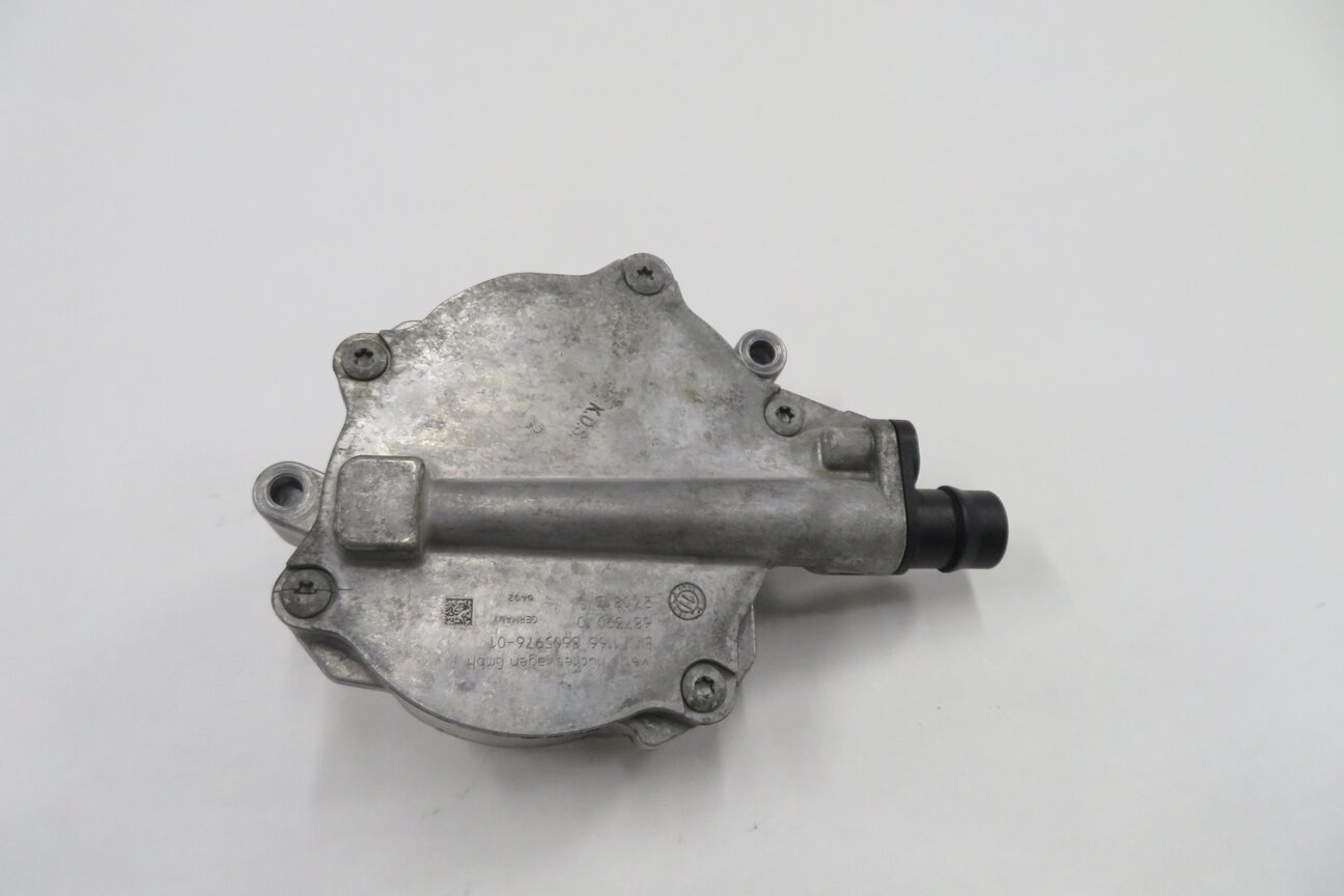 Thumbnail 5: 2010-2017 BMW 550i 650i 750i M5 M6 X5 X6 - 4.4L V8 TWIN TURBO BRAKE VACUUM PUMP