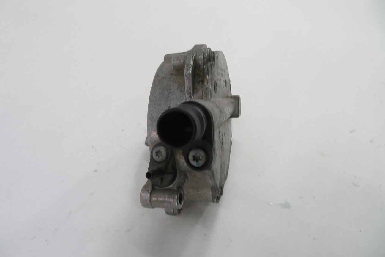 Thumbnail 6: 2010-2017 BMW 550i 650i 750i M5 M6 X5 X6 - 4.4L V8 TWIN TURBO BRAKE VACUUM PUMP