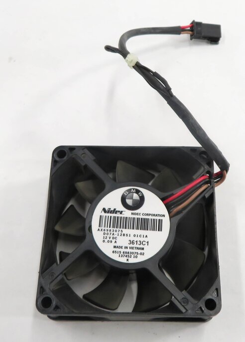 Thumbnail 5: 2014 BMW 750i (F01) REAR TRUNK ELECTRONICS AMP AMPLIFER COOLING FAN