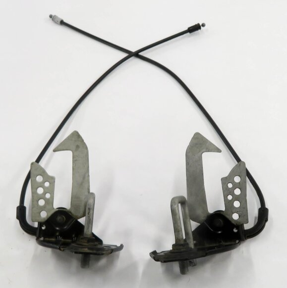 Thumbnail 2: 2014 BMW 750i (F01) FRONT LEFT & RIGHT UPPER HOOD LOCK LATCH SET-2