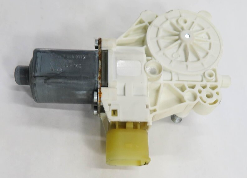Thumbnail 3: 09-18 BMW 740i 750i 760i (F01) LEFT DRIVER SIDE WINDOW MOTOR (FITS FRONT & REAR)