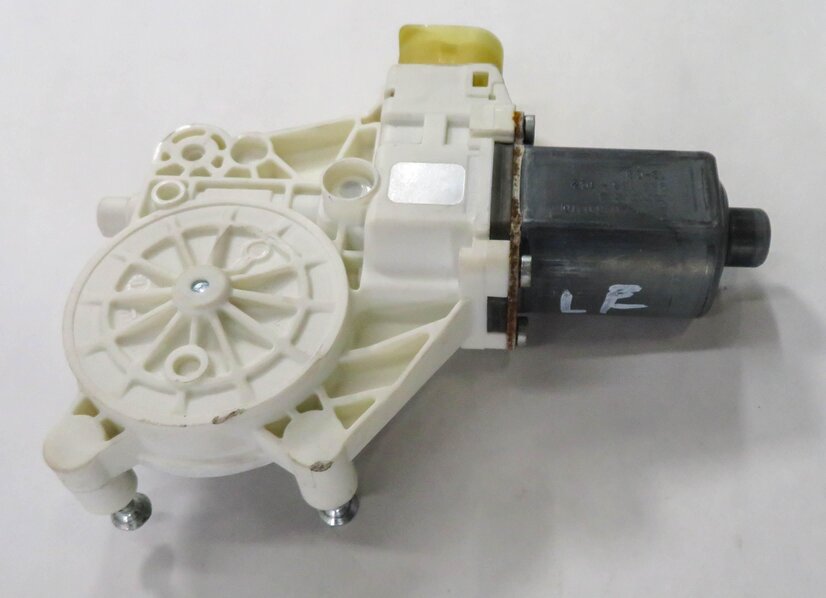 Thumbnail 4: 09-18 BMW 740i 750i 760i (F01) LEFT DRIVER SIDE WINDOW MOTOR (FITS FRONT & REAR)