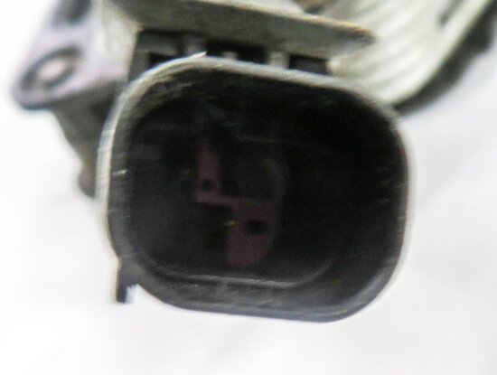 Thumbnail 7: 2014 BMW 750i (F01) FRONT LEFT & RIGHT LOWER HOOD LOCK LATCH SET-2 w/ CABLE