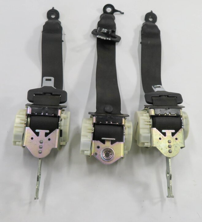 Thumbnail 5: 2014 BMW 750i (F01) REAR SEAT - SEATBELT RETRACTOR SET-3 (BLACK)