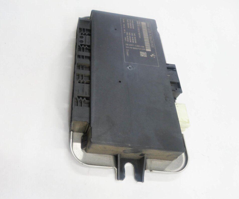 Thumbnail 6: 2010-2017 BMW 528i 535i 550i 650i 750i M5 X3 - FRMIII BODY LIGHT CONTROL MODULE
