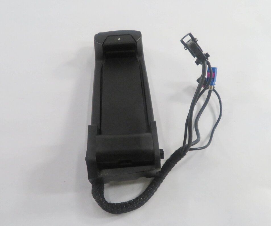 Thumbnail 2: 2012 BMW 750i (F01) CENTER CONSOLE CELL PHONE SNAP IN CRADLE HOLDER