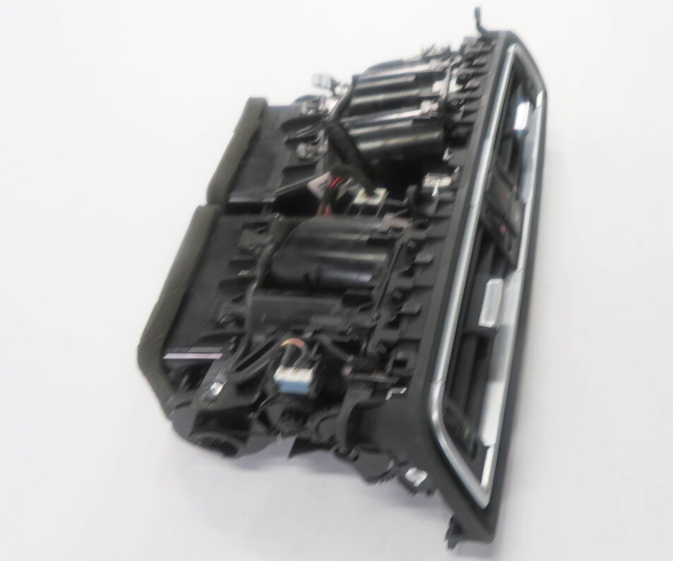 Thumbnail 3: 2012 BMW 750i (F01) CENTER DASH HEATER A/C AIR VENT w/ HAZARD & LOCK SWITCH