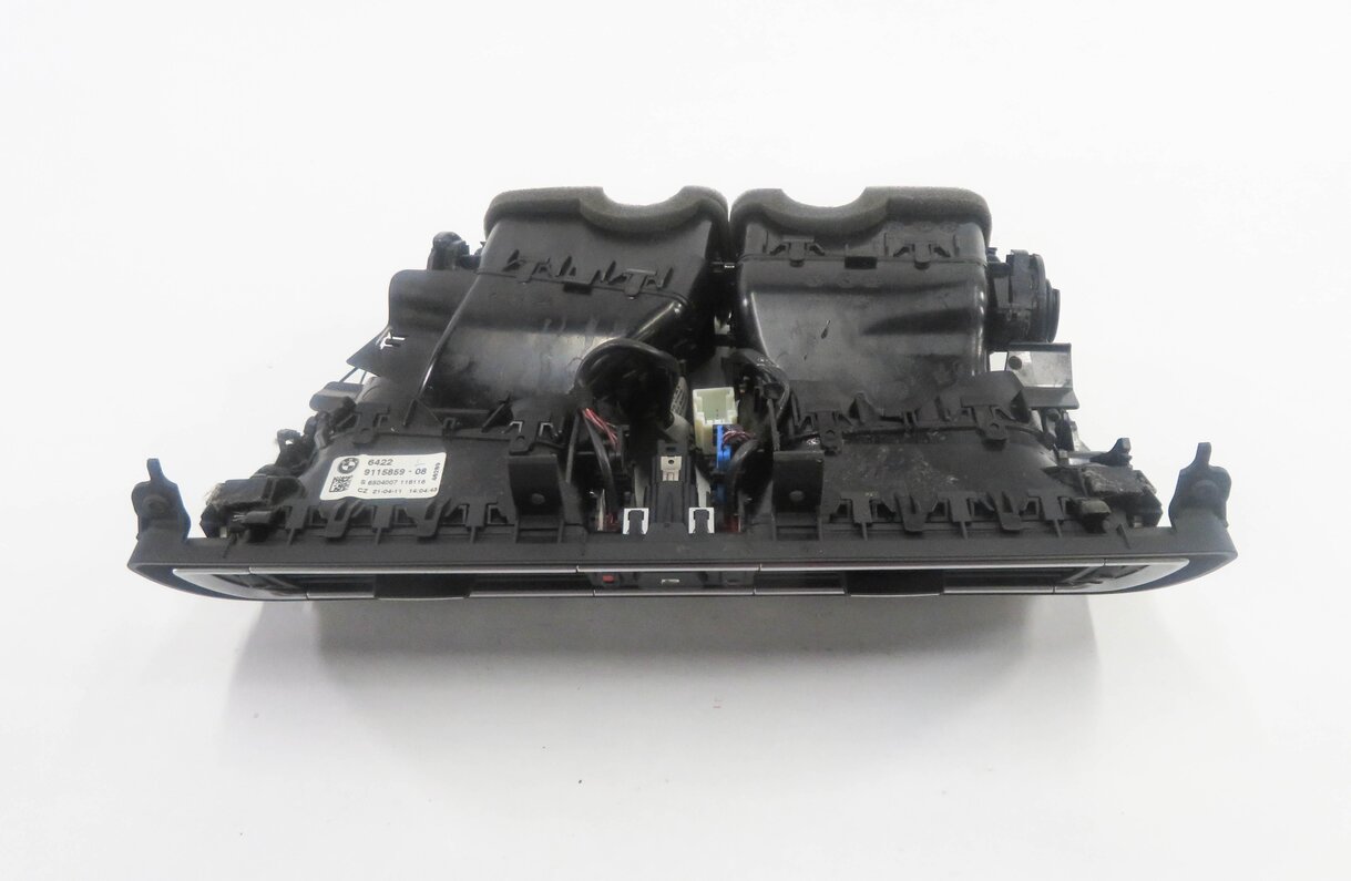Thumbnail 5: 2012 BMW 750i (F01) CENTER DASH HEATER A/C AIR VENT w/ HAZARD & LOCK SWITCH