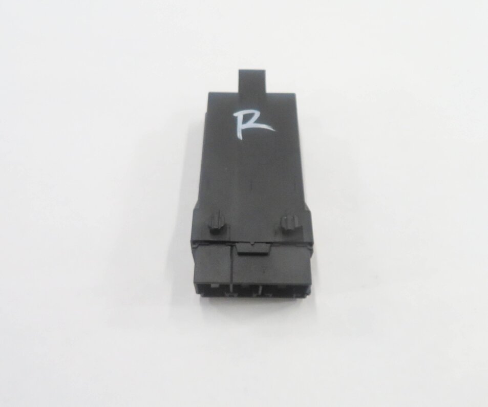Thumbnail 5: 10-19 BMW 328i 330i 335i 530i 535i 550i 740i 750i 760i - REAR HEATED SEAT MODULE