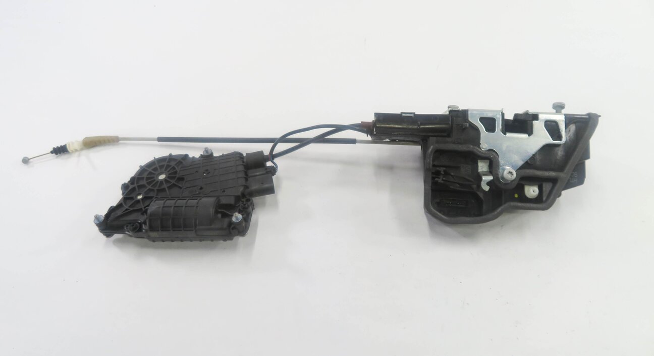 Thumbnail 4: 2011-2015 BMW 740i 750i 760i (F01) LEFT SIDE REAR DOOR LOCK LATCH (SOFT CLOSE)
