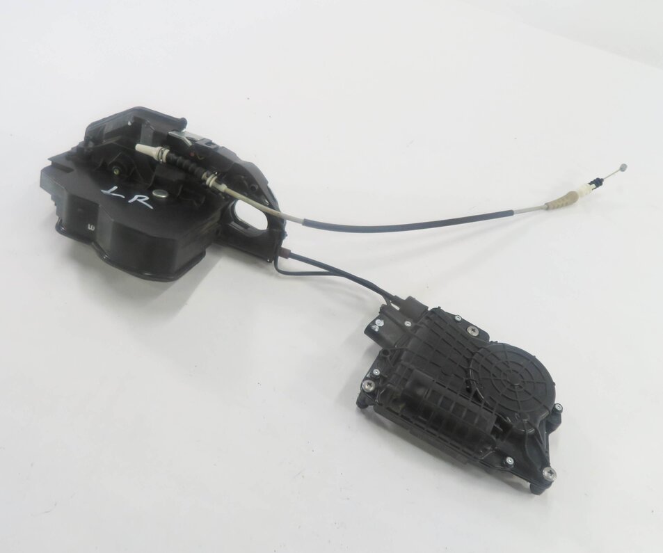 Thumbnail 6: 2011-2015 BMW 740i 750i 760i (F01) LEFT SIDE REAR DOOR LOCK LATCH (SOFT CLOSE)