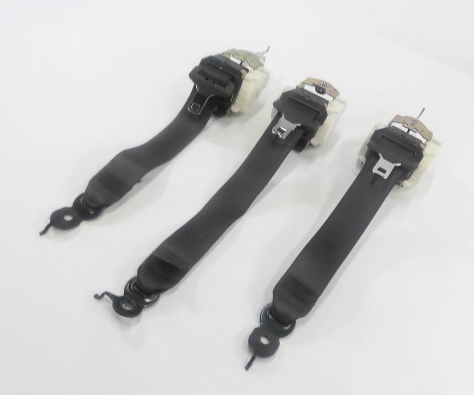 Thumbnail 7: 2012 BMW 750i (F01) REAR SEAT SEATBELT RETRACTOR SET-3 (BLACK)