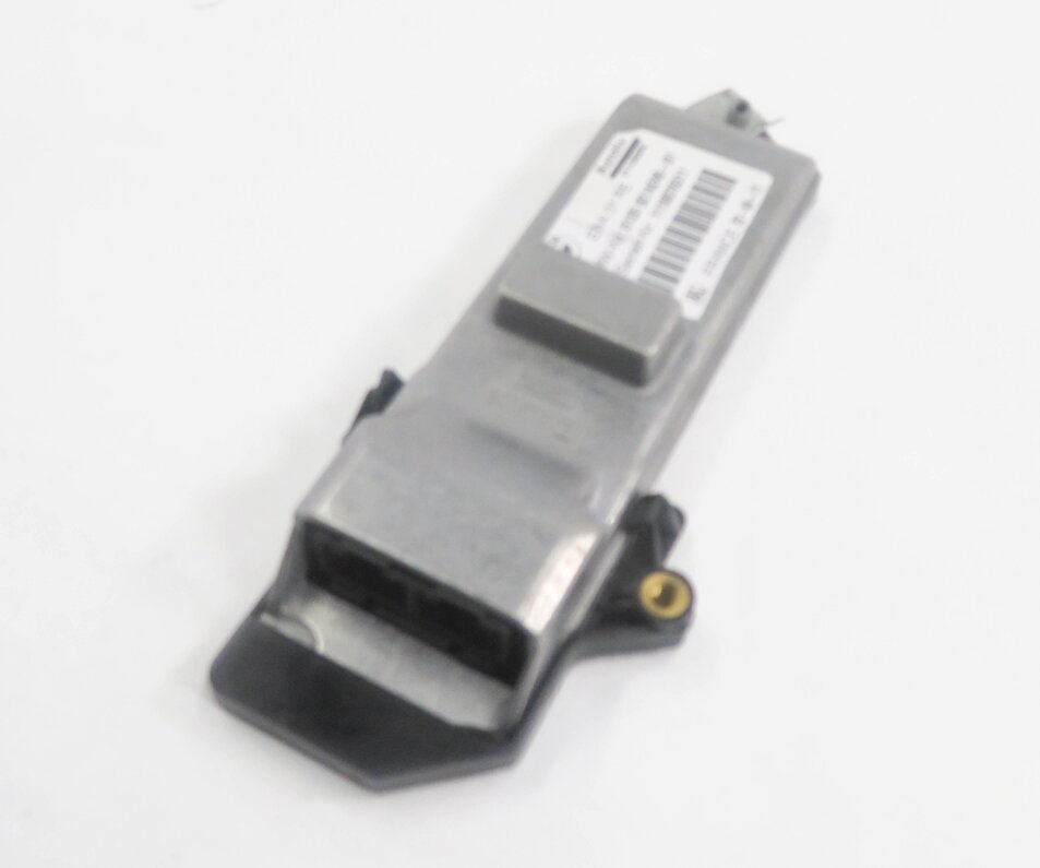 Thumbnail 6: 2009-2012 BMW 740i 750i 760i B7 (F01 F02) RIGHT FRONT PASSENGER SEATBELT MODULE