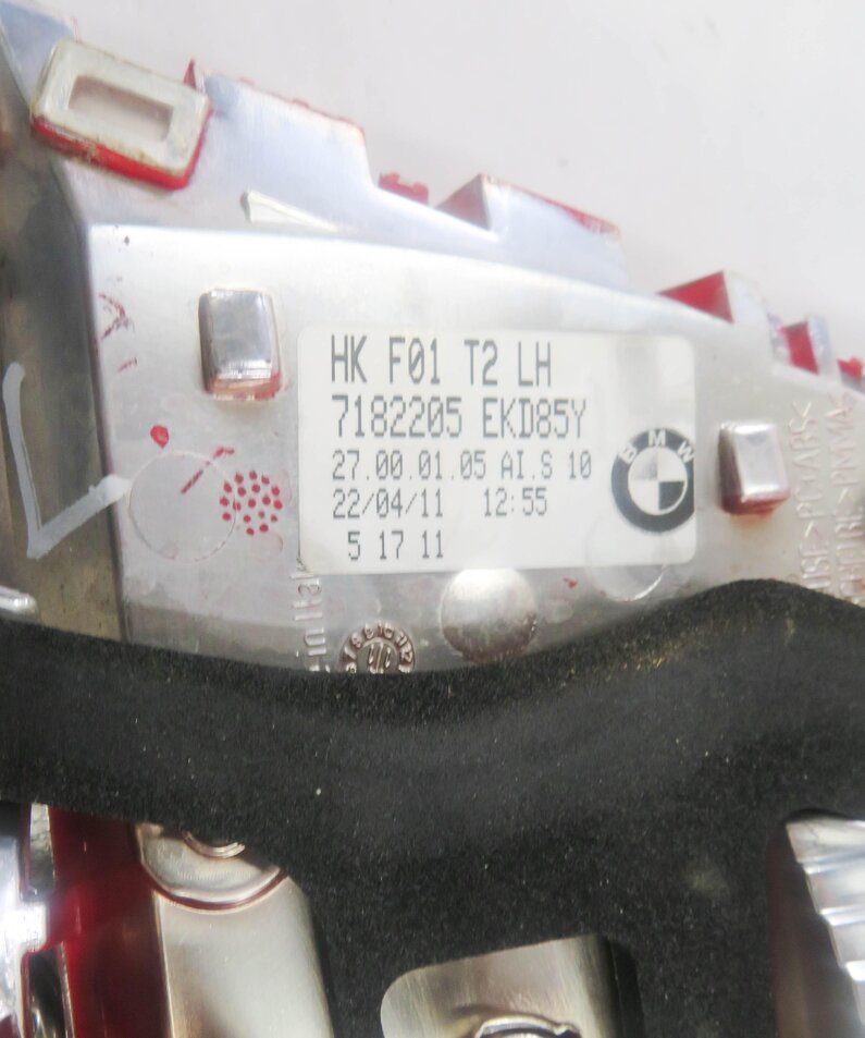 Thumbnail 8: 09-12 BMW 740i 750i 760i B7 (F01) LEFT SIDE REAR TRUNK LID TAILLIGHT LIGHT LAMP