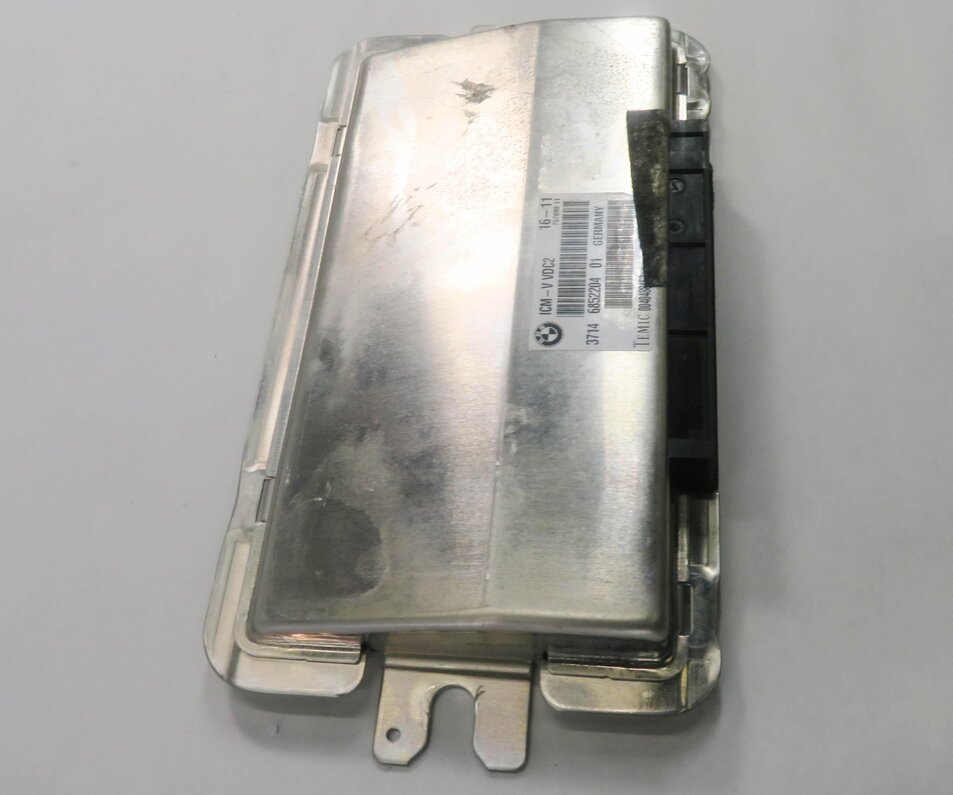 2010-2015 BMW 528i 535i 550i 740i 750i (F01 F10) VDC SUSPENSION CONTROL MODULE