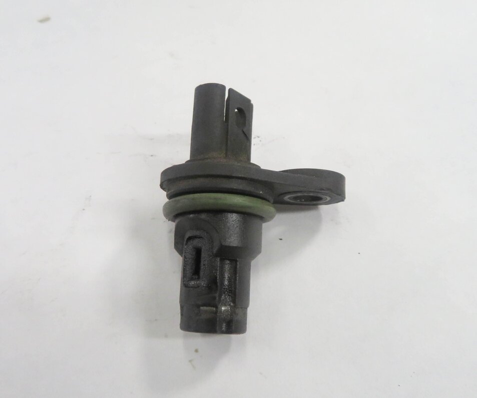 Thumbnail 6: 2012 BMW 750i (F01) 4.4L N63 TWIN TURBO ENGINE - CAMSHAFT CAM POSITION SENSOR