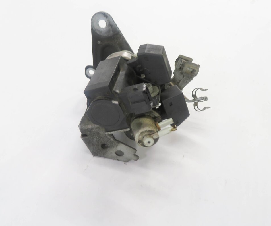 Thumbnail 2: 2012 BMW 750i (F01) 4.4L N63 V8 ENGINE TURBOCHARGER PRESSURE CONVERTER VALVE SET