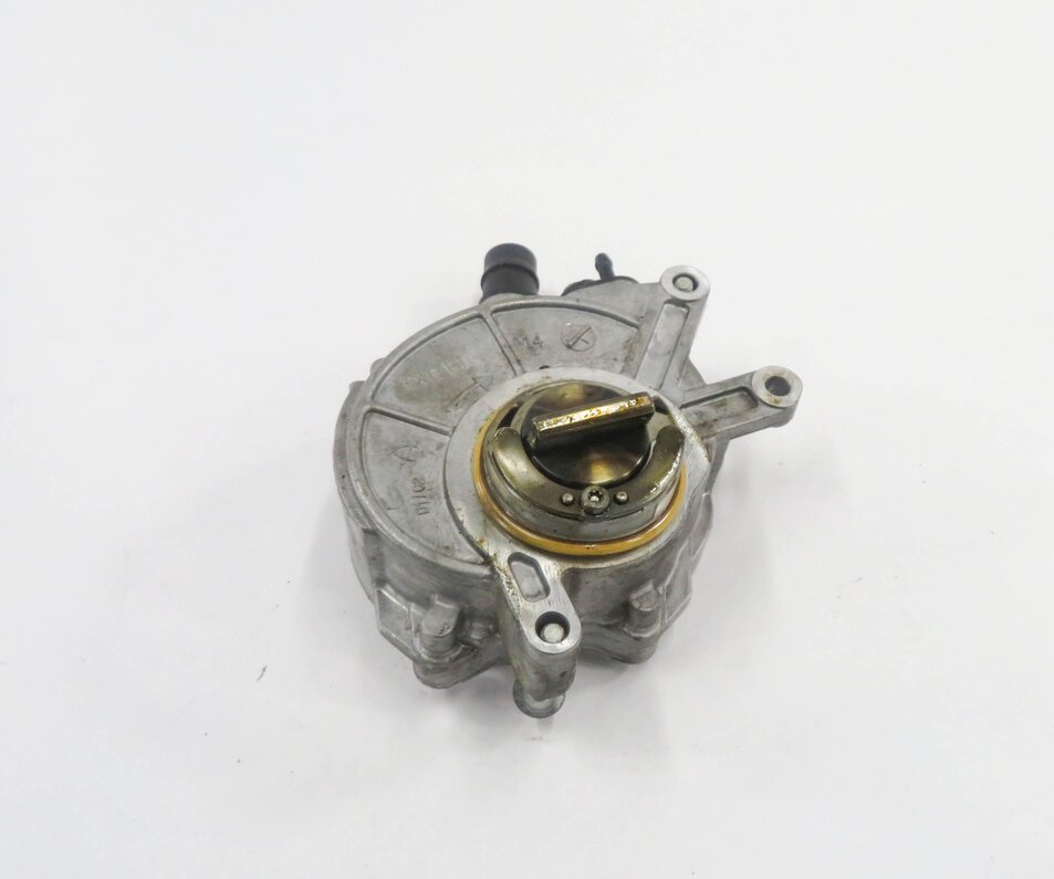 Thumbnail 5: 2010-2017 BMW 550i 650i 750i M5 M6 X5 X6 - 4.4L V8 TWIN TURBO BRAKE VACUUM PUMP