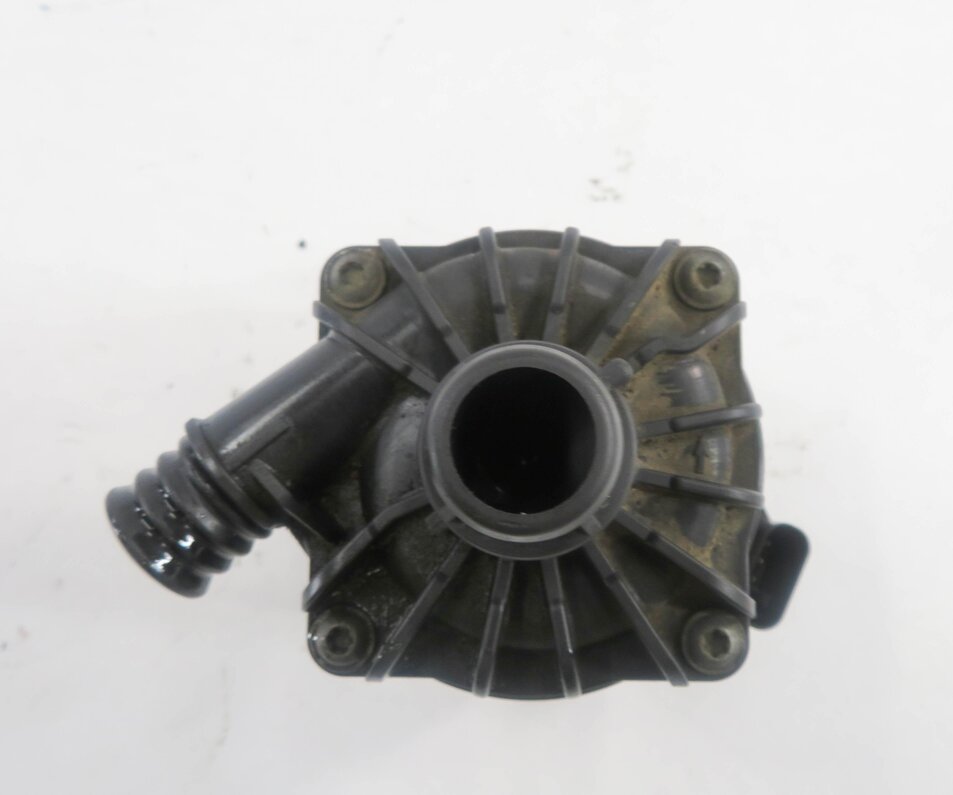 Thumbnail 5: 2012 BMW 750i (F01) 4.4L N63 TWIN TURBO ENGINE - AUX AUXILIARY WATER PUMP