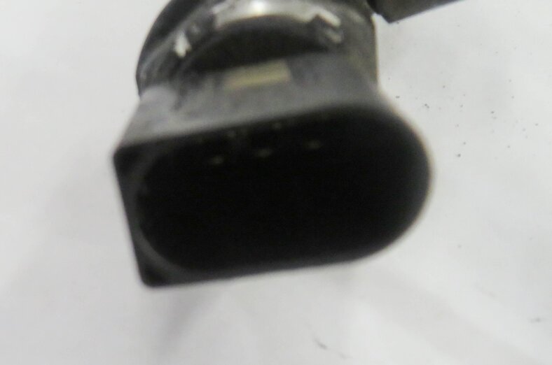 Thumbnail 8: 2012 BMW 750i (F01) 4.4L N63 TWIN TURBO ENGINE - LEFT & RIGHT FUEL RAIL SET-2