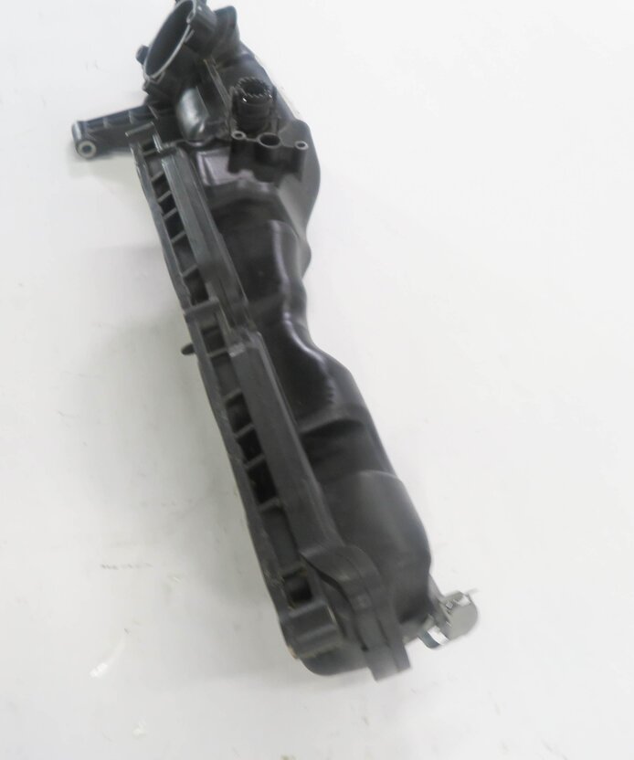 Thumbnail 3: 08-14 BMW 550i 650i 750i X5 X6 (F01 F10 E70 E71) 4.4L N63 RIGHT INTAKE MANIFOLD