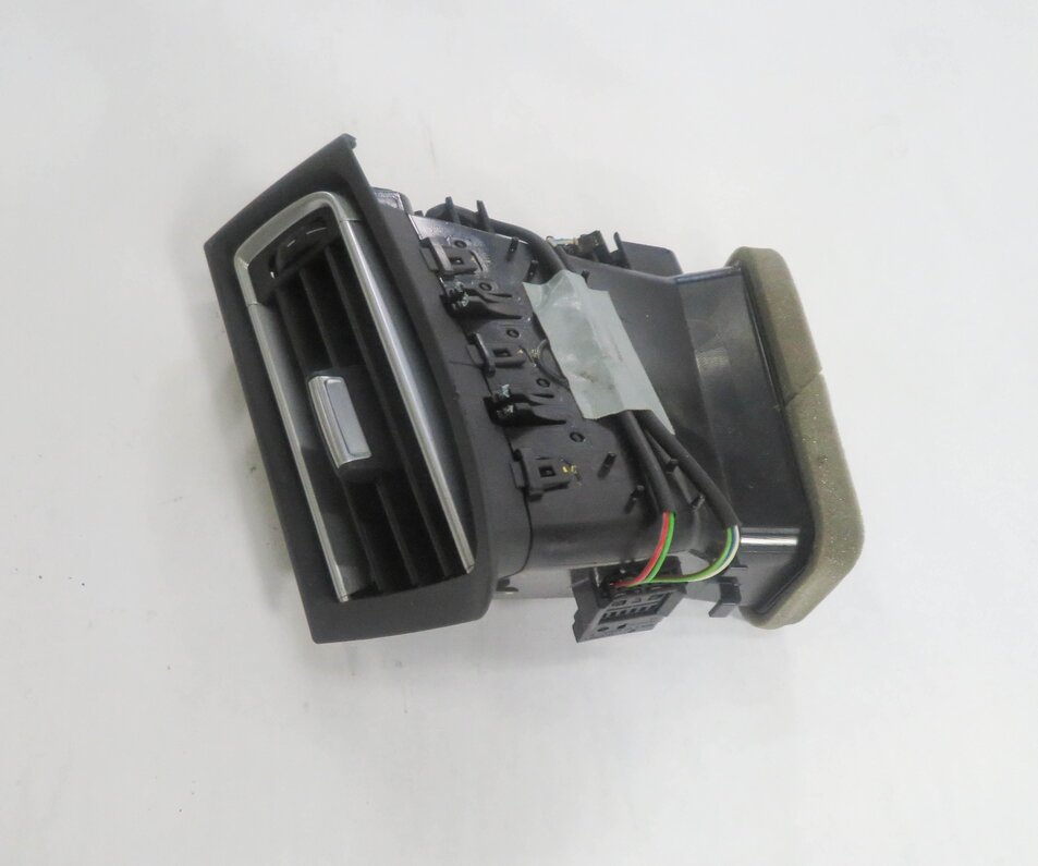 Thumbnail 2: 2012 BMW 750i (F01) LEFT FRONT DRIVER DASH HEATER A/C AIR VENT