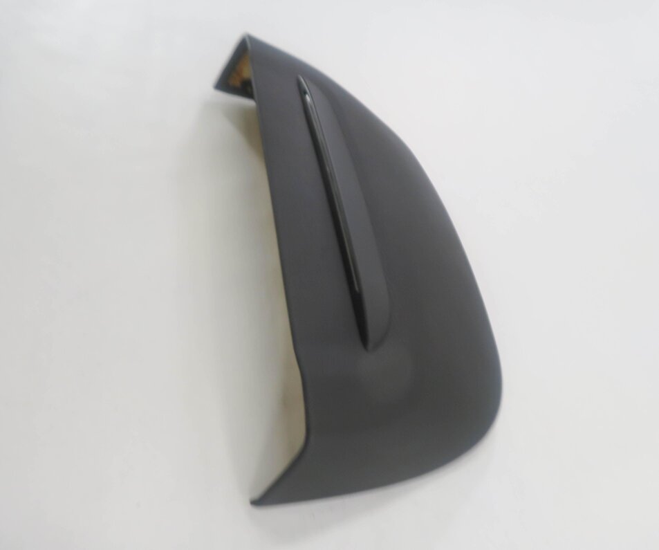 Thumbnail 4: 2012 BMW 750i (F01) FRONT LEFT / RIGHT SEAT LIGHTED BACK TRIM PANEL