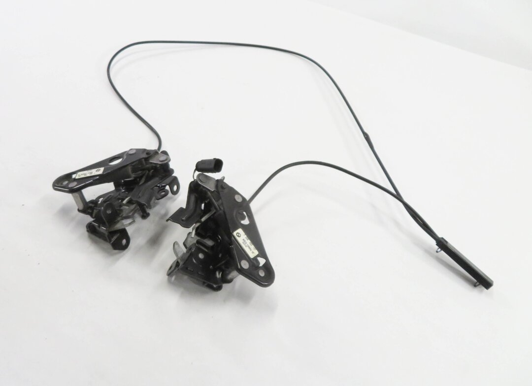 2011 BMW 550i (F10) FRONT LEFT & RIGHT LOWER HOOD LATCH SET w/ CABLE