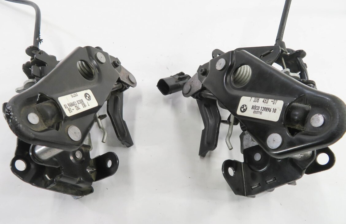 Thumbnail 6: 2011 BMW 550i (F10) FRONT LEFT & RIGHT LOWER HOOD LATCH SET w/ CABLE