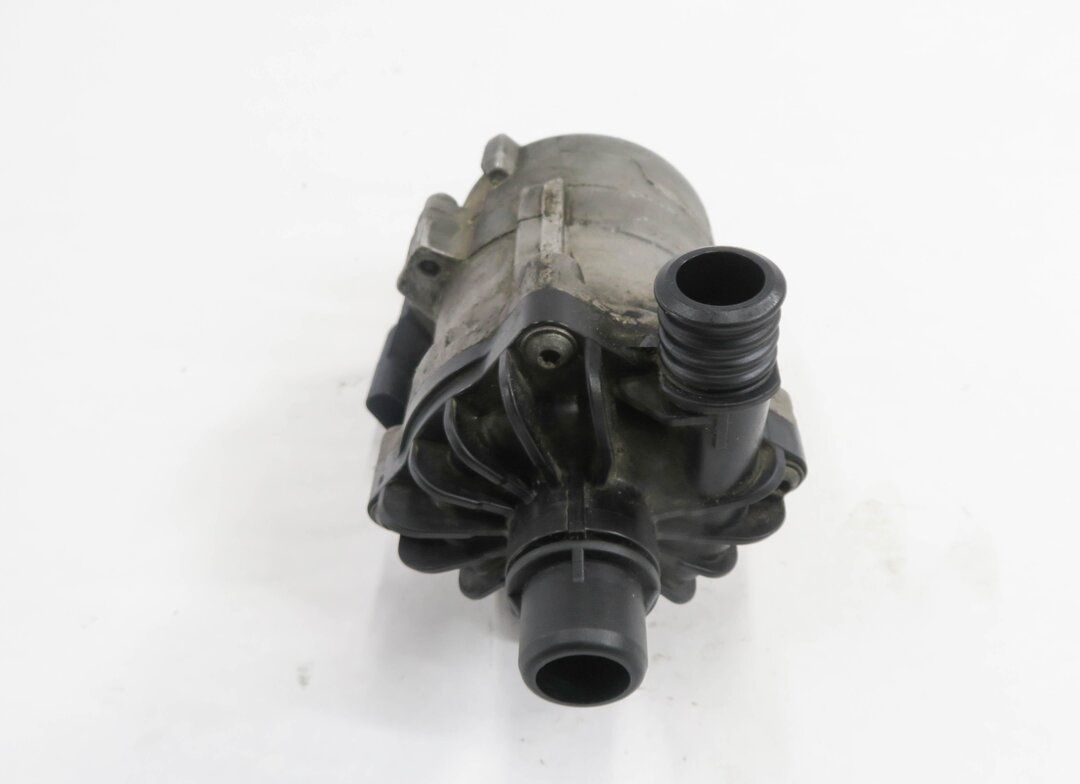 Thumbnail 2: 2011 BMW 550i (F10) 4.4L N63 V8 TWIN TURBO ENGINE - AUXILIARY WATER PUMP