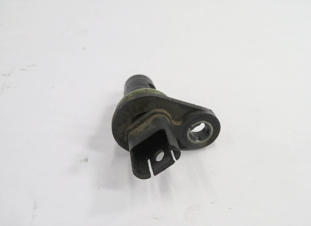 Thumbnail 2: 2011 BMW 550i (F10) 4.4L N63 TWIN TURBO ENGINE - CAMSHAFT CAM POSITION SENSOR