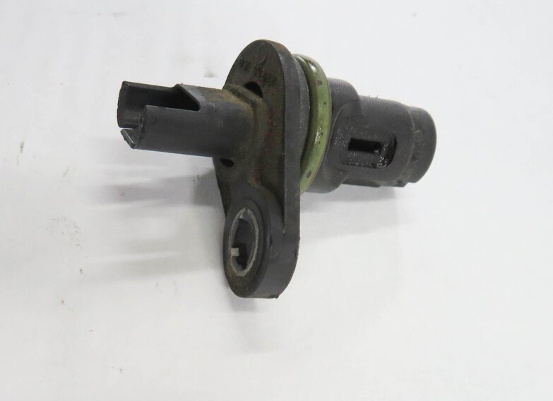 Thumbnail 4: 2011 BMW 550i (F10) 4.4L N63 TWIN TURBO ENGINE - CAMSHAFT CAM POSITION SENSOR