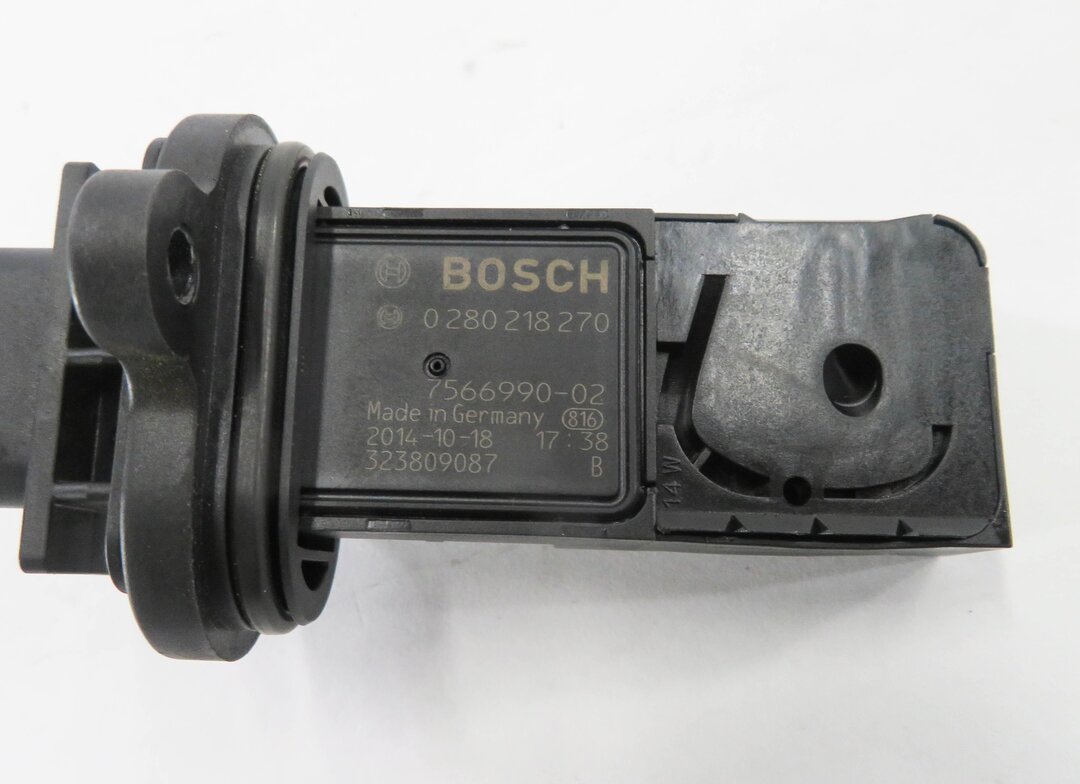 Thumbnail 11: 06-14 BMW 550i 750i 650i X5 X6 (E60 E70 E71 F01 F10) V8 MASS AIR FLOW SENSOR MAF