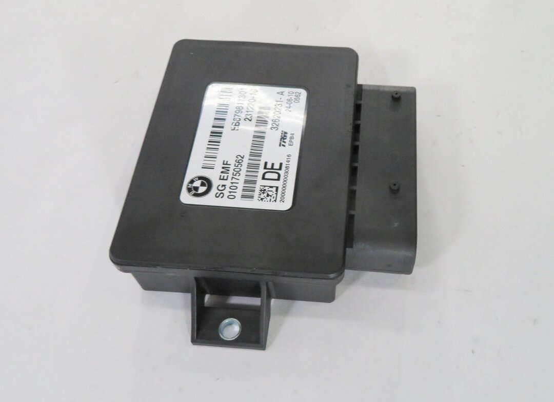 Thumbnail 4: 11-19 BMW 528i 535i 550i 640i 650i M5 M6 X3 X4 - PARKING BRAKE CONTROL MODULE